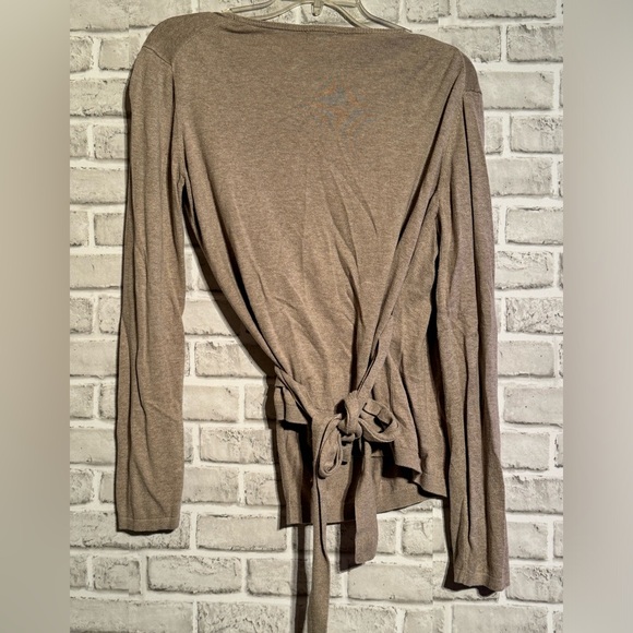 Wrap ballet Sweater by Trully Poppy Taupe comfy. - Picture 6 of 6